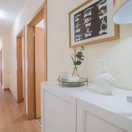 Ocean Moon Apartment